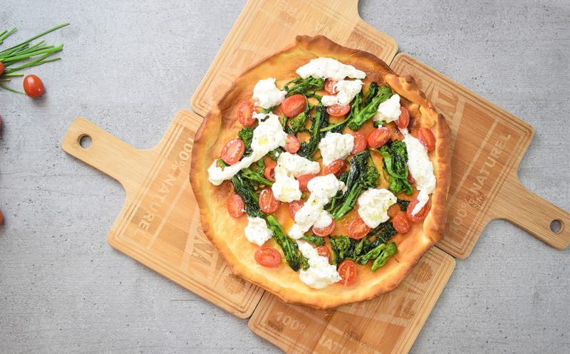 Focaccia con Cime di Rapa, Burrata e Pasta di Acciughe Gusto Ricco