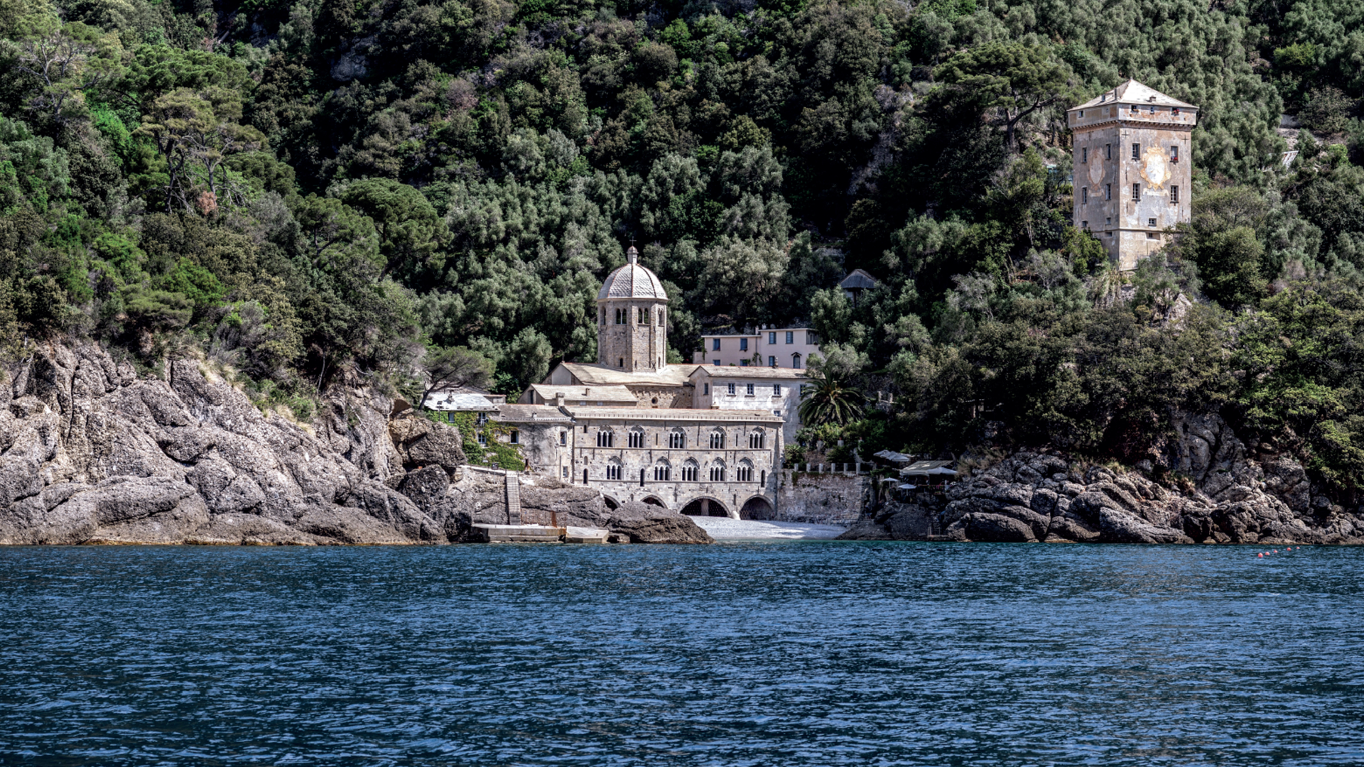 Abbazia di San Fruttuoso, sotto la tutela del FAI dal 1983