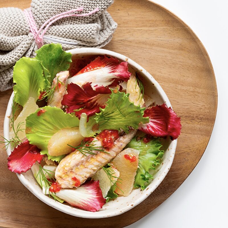 Insalata di sgombro e pompelmo rosa