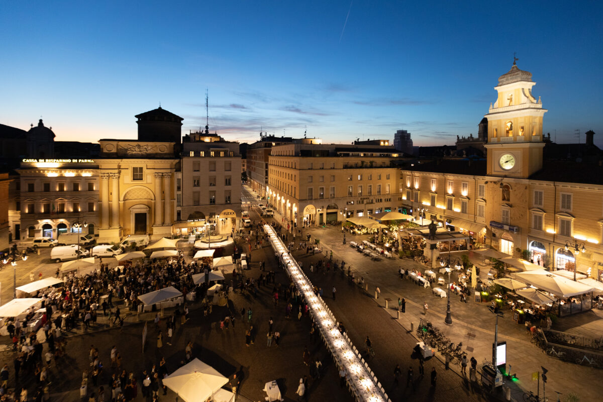 La Cena dei Mille 2025: Parma incanta con la sua Food Valley e Delicius protagonista tra le eccellenze