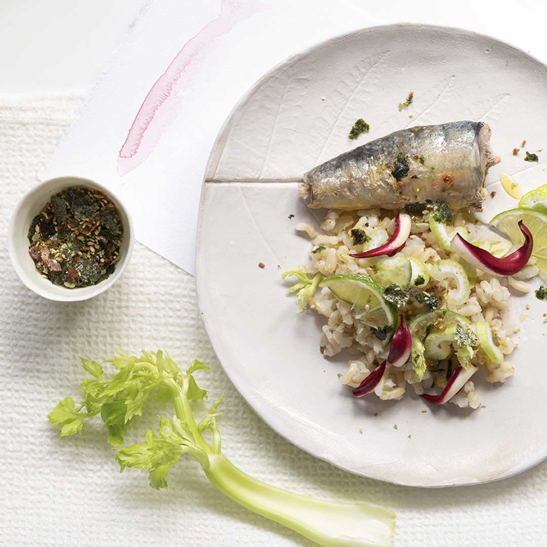 Riso integrale con verdure e sardine