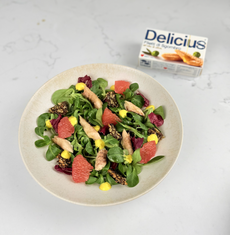 Insalata con sgombro e pompelmo